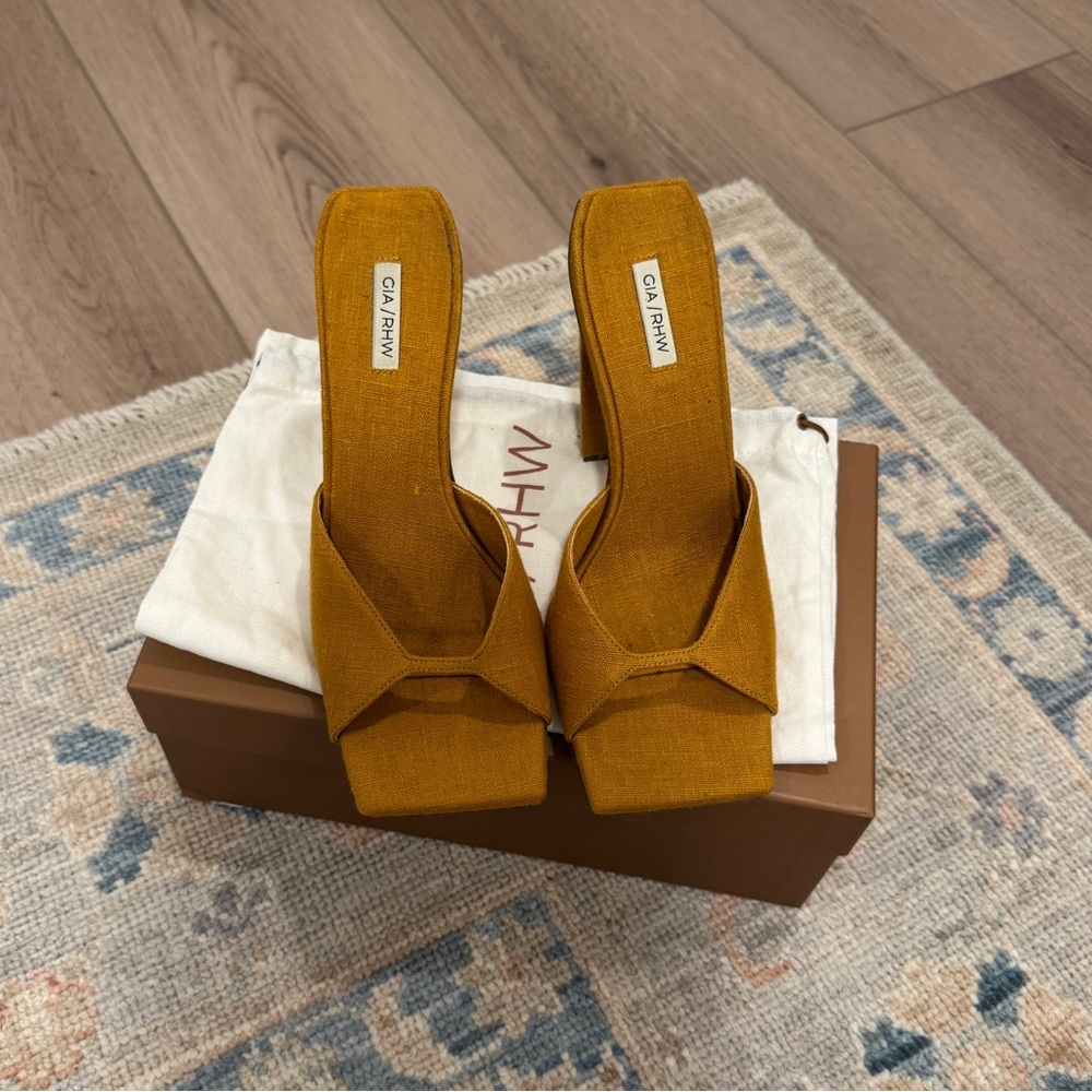 Mustard Women's Heels
